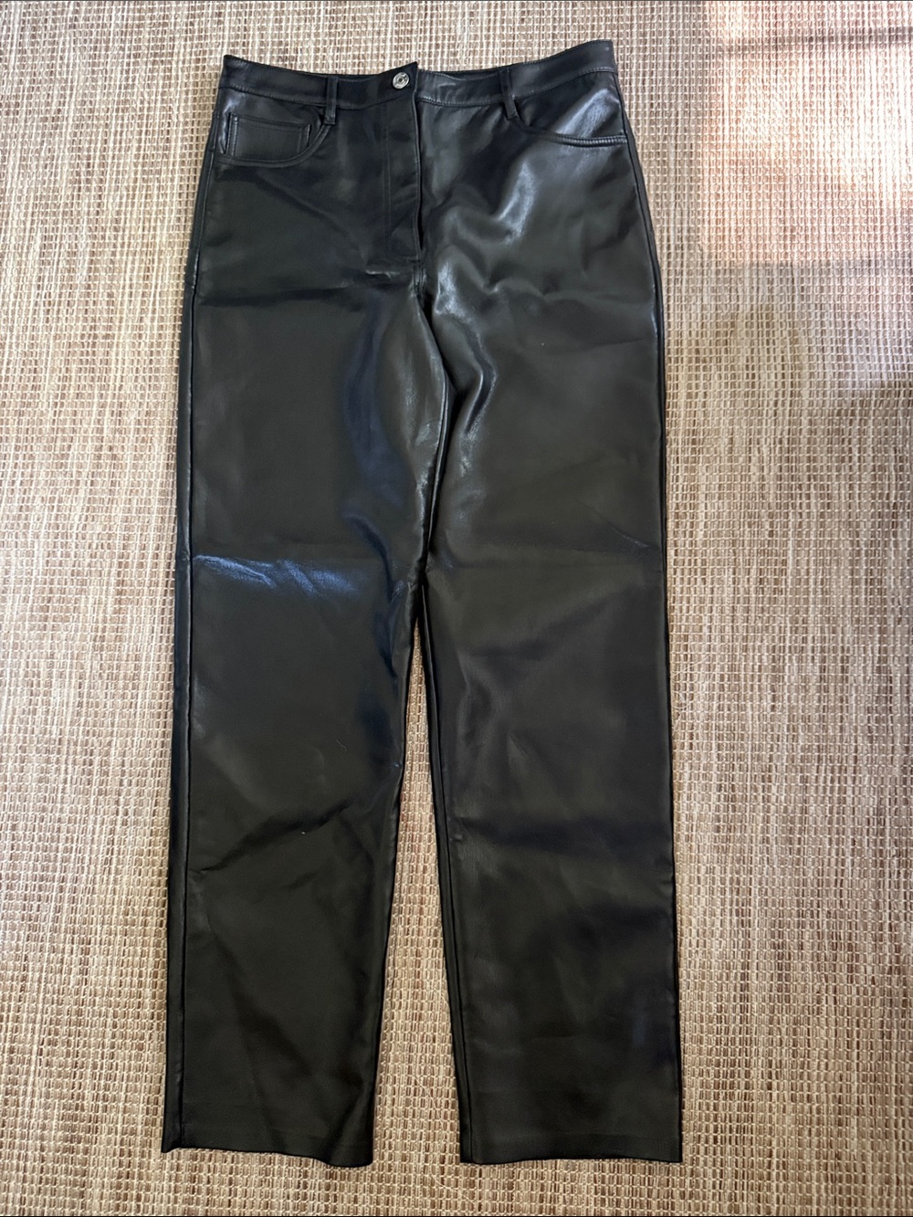 Aritzia Wilfred Black Vegan Leather Straight-Leg Pants size 12